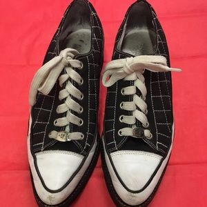 Donald Pliner sport black and white shoe sz 8